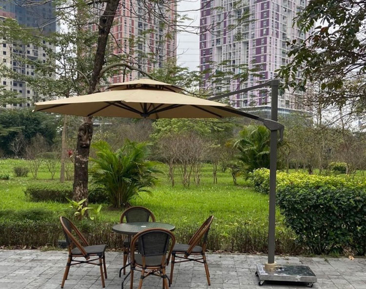 Dù Hòa Phát lệch tâm tròn 3m xoay 360 hợp kim nhôm màu be (nâu caphe)